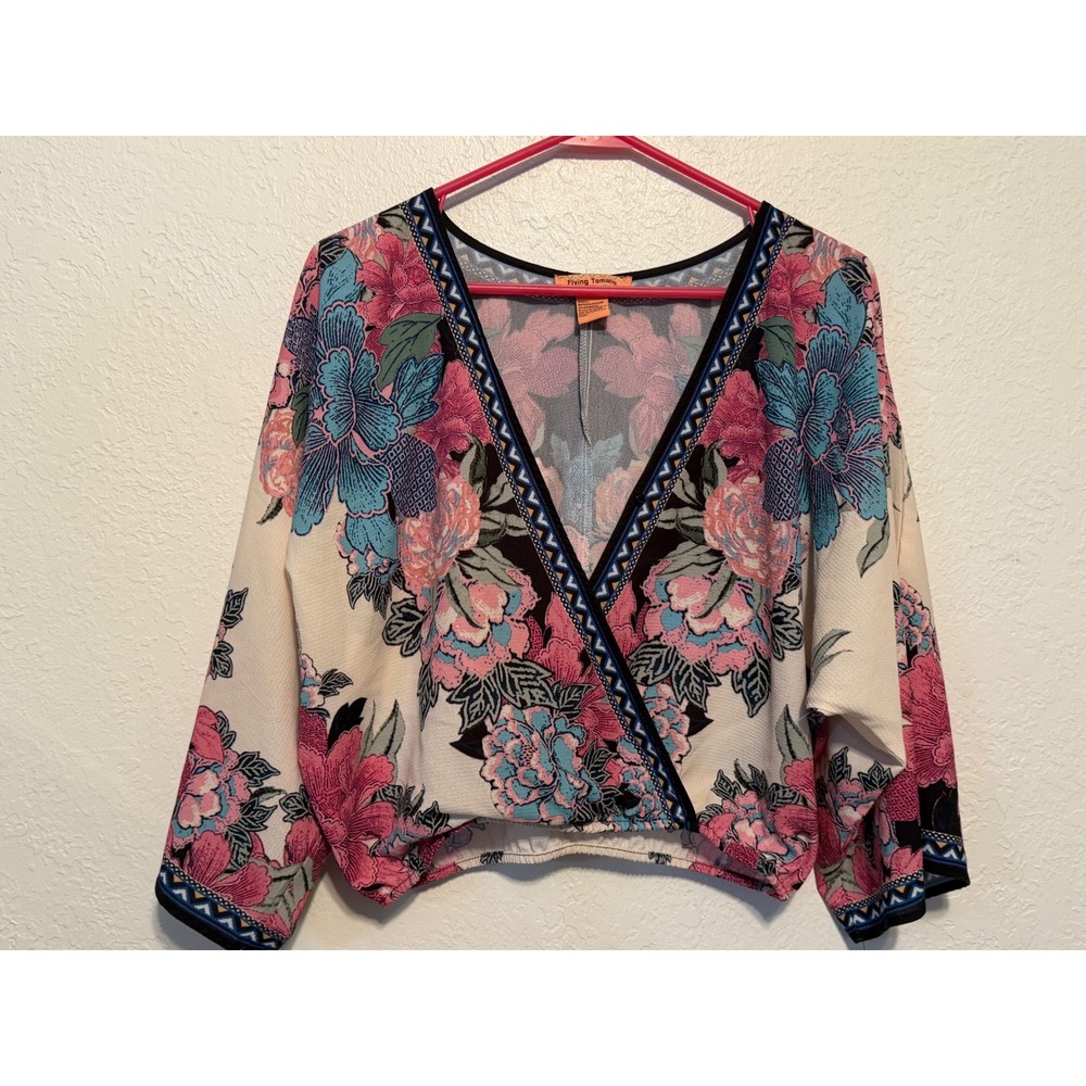 Flying Tomato Floral Surplice Cropped Blouse Cream Pink Blue IT9795F-TJ Small